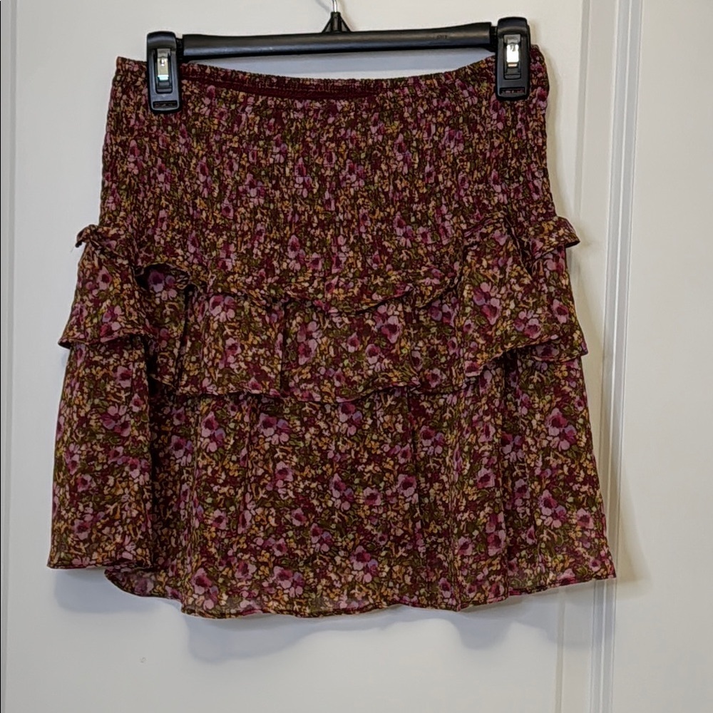 Sadie & Sage Pink and Brown Floral Mini Skirt - Picture 3 of 3